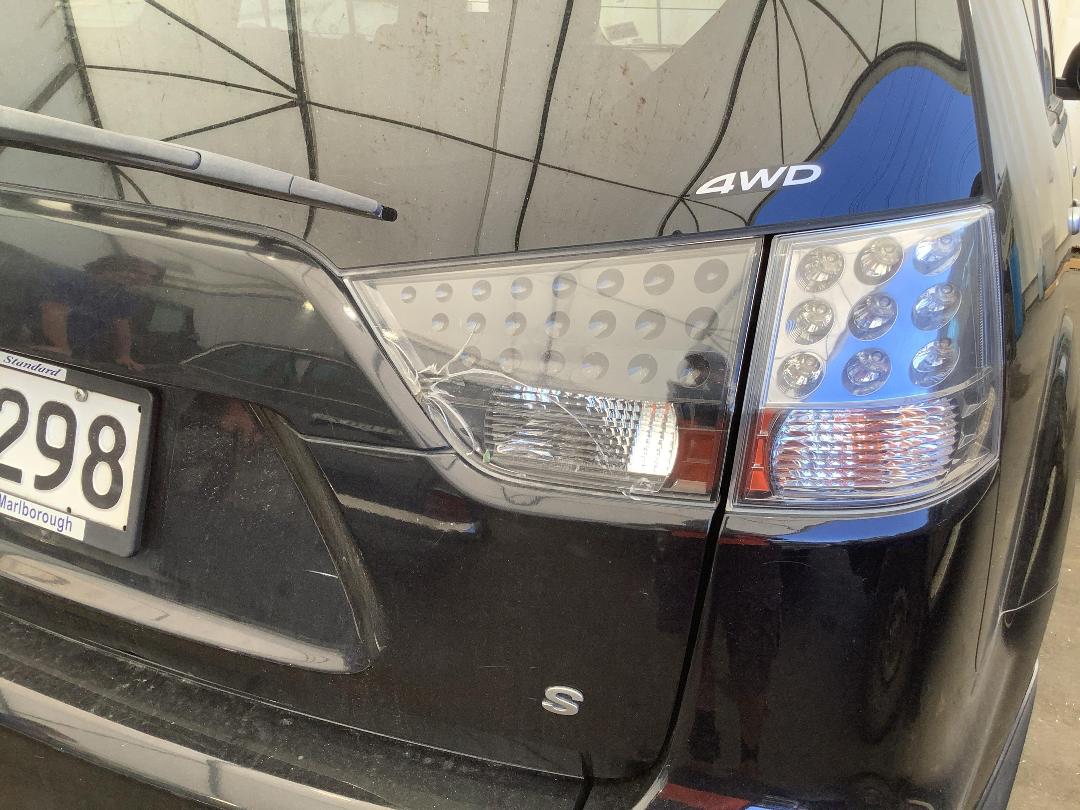 Photo '8' of Mitsubishi Outlander XLS Photo '8' of Mitsubishi Outlander XLS