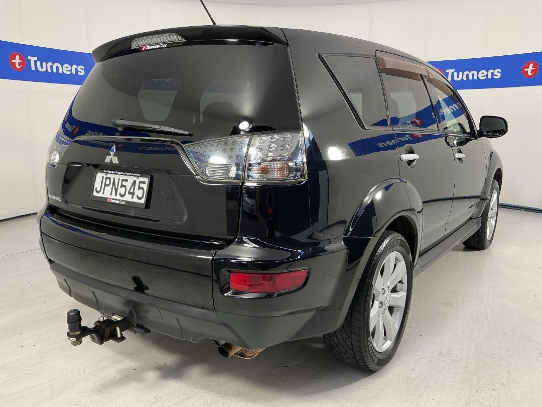 Photo '7' of Mitsubishi Outlander Photo '7' of Mitsubishi Outlander