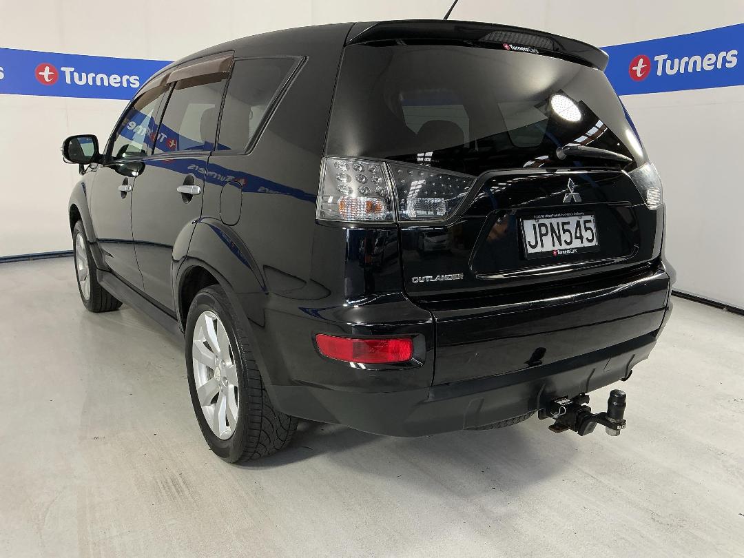 Photo '5' of Mitsubishi Outlander Photo '5' of Mitsubishi Outlander