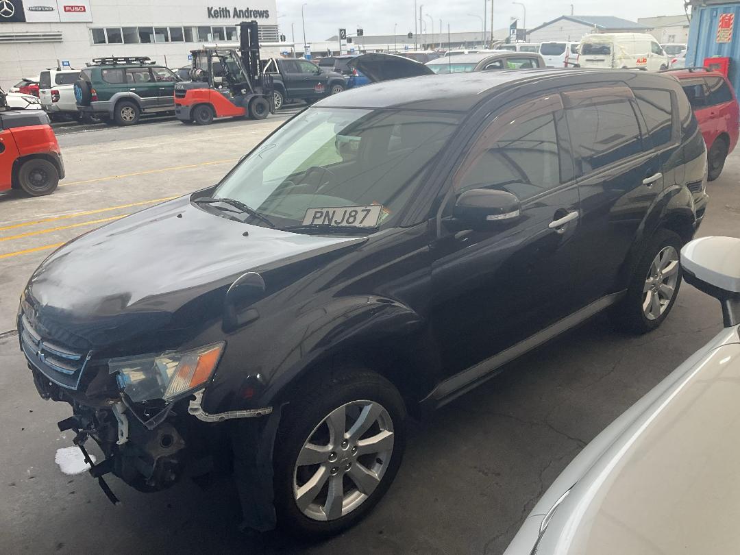 Photo '5' of Mitsubishi Outlander