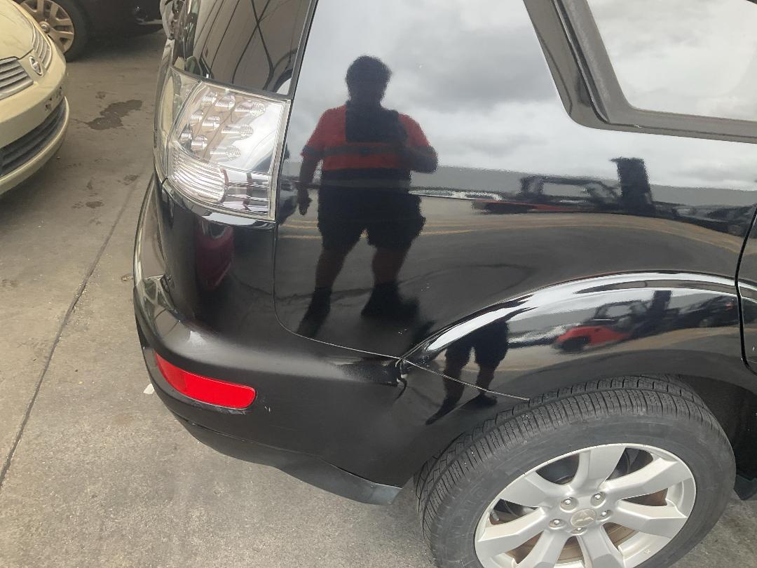 Photo '16' of Mitsubishi Outlander