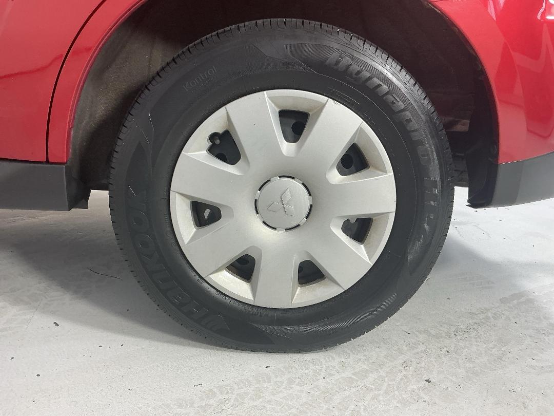 Photo '11' of Mitsubishi Outlander Photo '11' of Mitsubishi Outlander