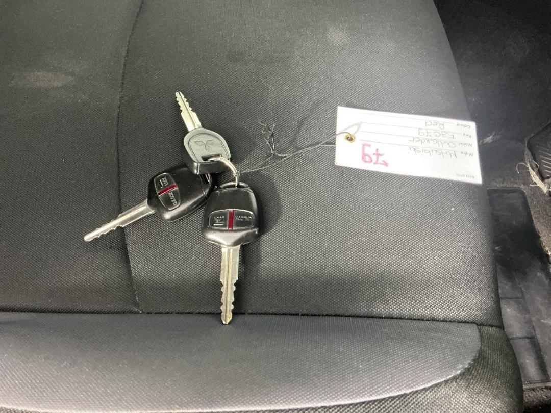 Photo '22' of Mitsubishi Outlander Photo '22' of Mitsubishi Outlander