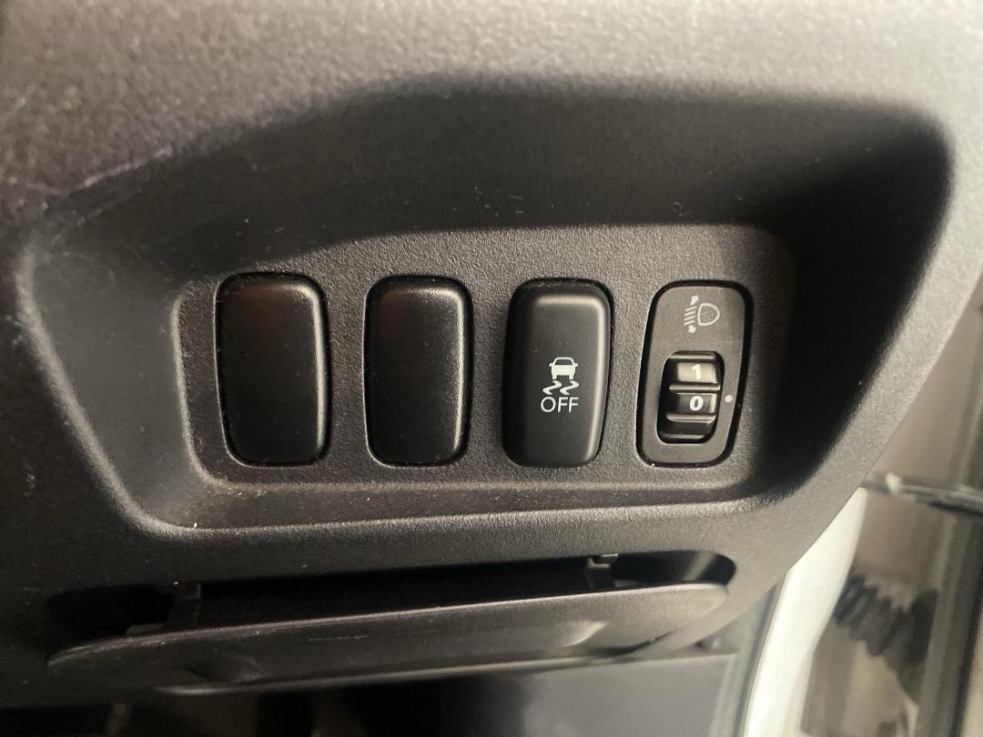 Photo '25' of Mitsubishi Outlander