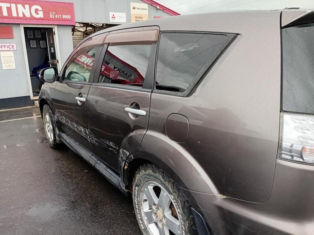 Photo '11' of Mitsubishi Outlander Photo '11' of Mitsubishi Outlander