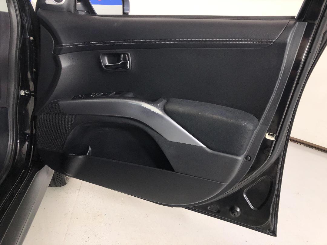 Photo '15' of Mitsubishi Outlander Photo '15' of Mitsubishi Outlander