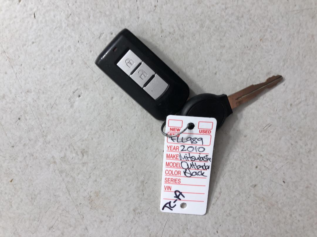 Photo '22' of Mitsubishi Outlander