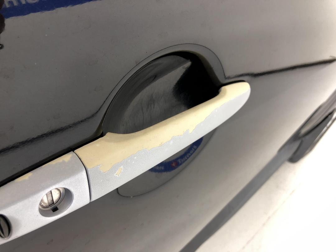 Photo '24' of Mitsubishi Outlander