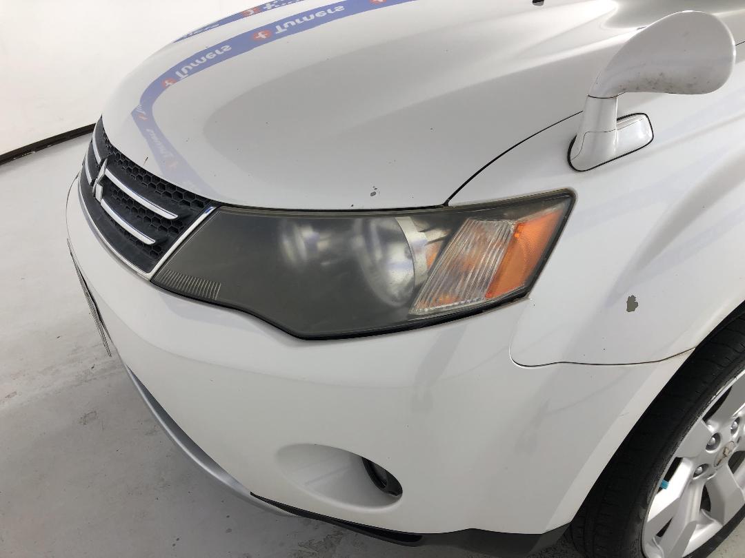 Photo '25' of Mitsubishi Outlander