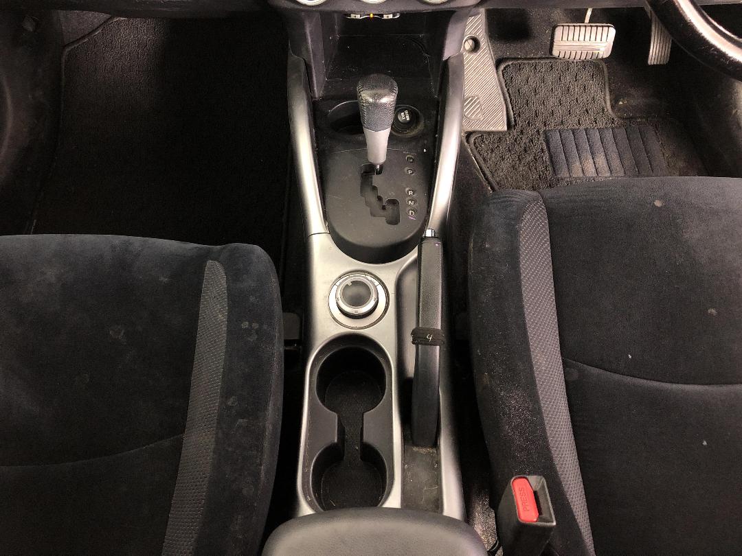 Photo '18' of Mitsubishi Outlander