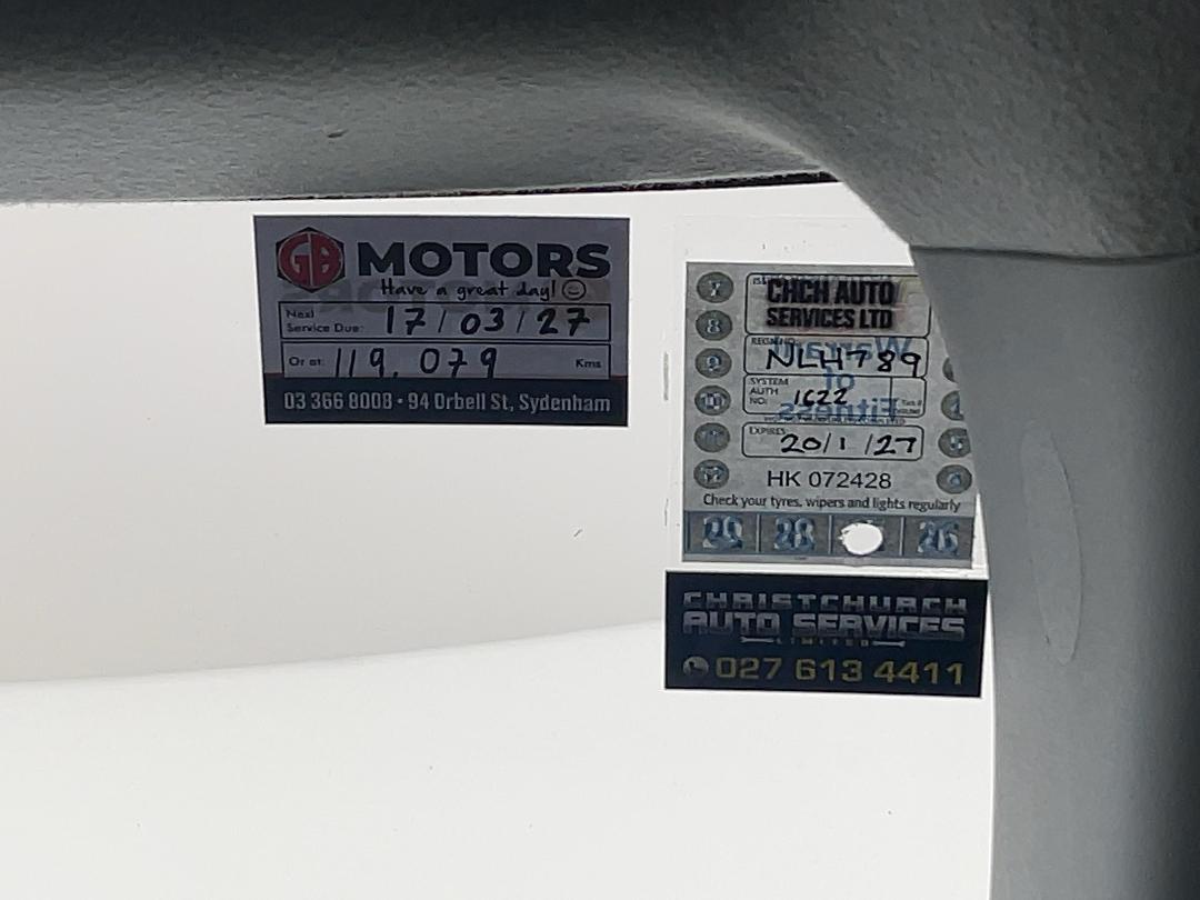 Photo '26' of Mitsubishi Outlander