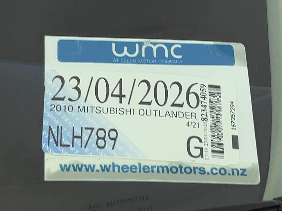 Photo '27' of Mitsubishi Outlander