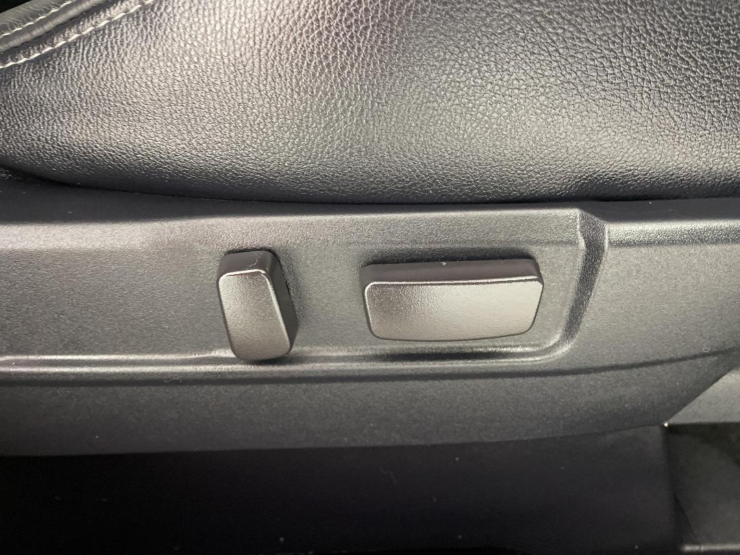 Photo '23' of Mitsubishi Outlander