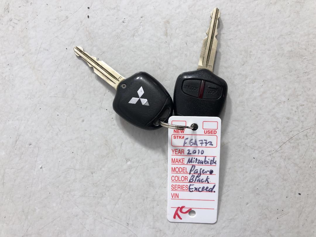 Photo '22' of Mitsubishi Pajero Photo '22' of Mitsubishi Pajero