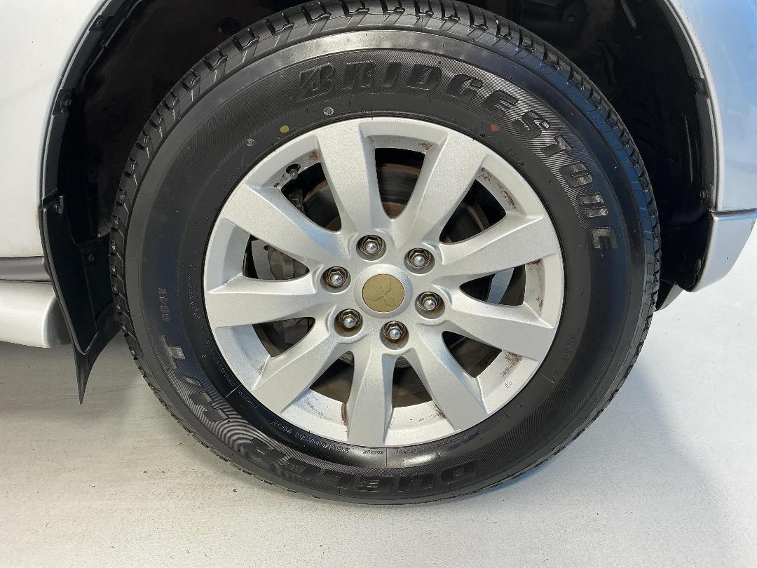 Photo '9' of Mitsubishi Pajero