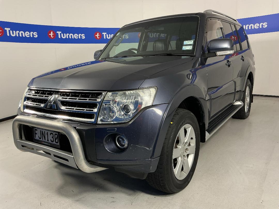 Photo '4' of Mitsubishi Pajero