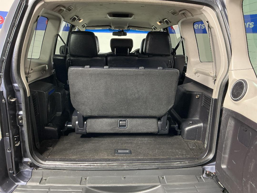 Photo '14' of Mitsubishi Pajero