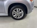 Thumbnail '9' of Mitsubishi RVR Thumbnail '9' of Mitsubishi RVR