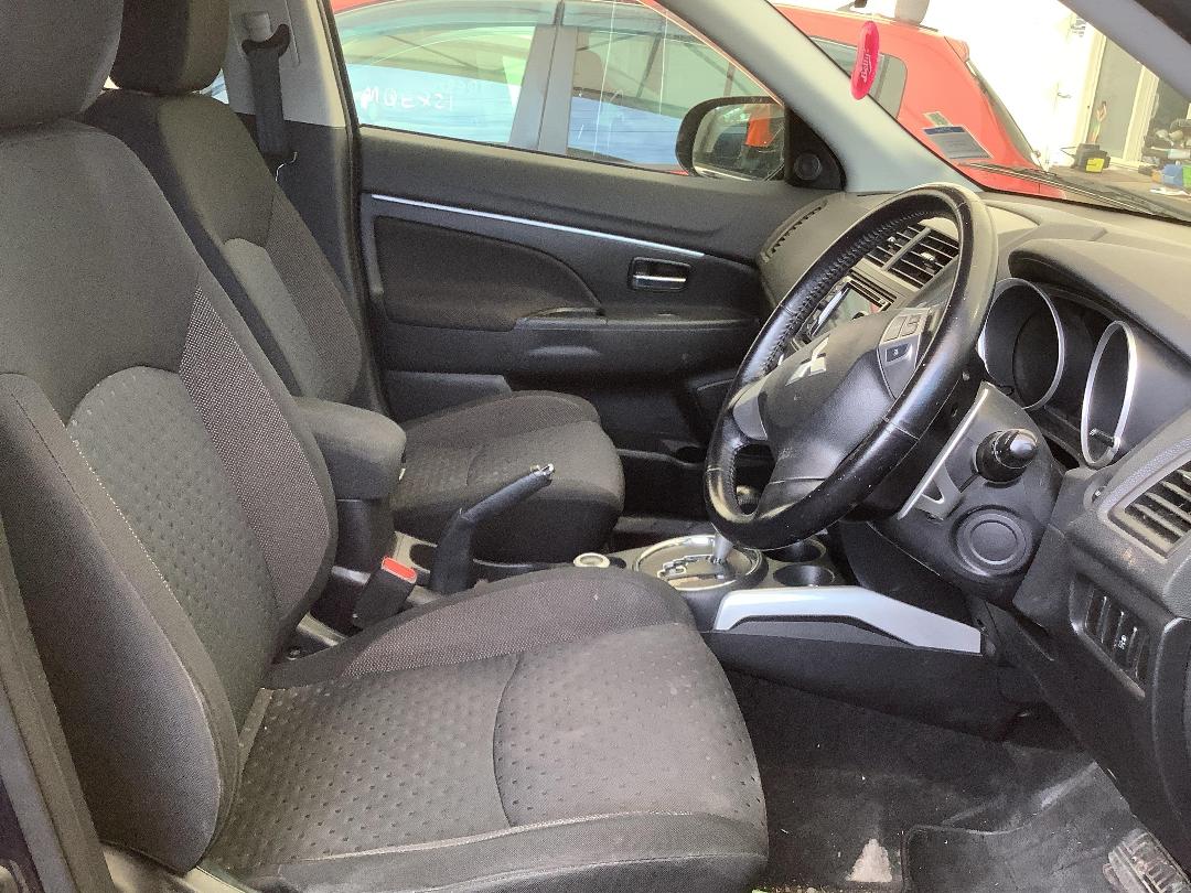 Photo '9' of Mitsubishi RVR Photo '9' of Mitsubishi RVR