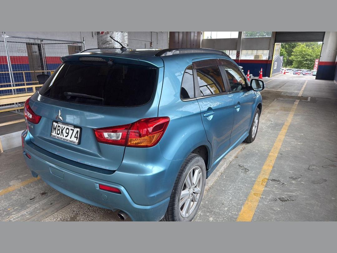 Photo '5' of Mitsubishi RVR Photo '5' of Mitsubishi RVR