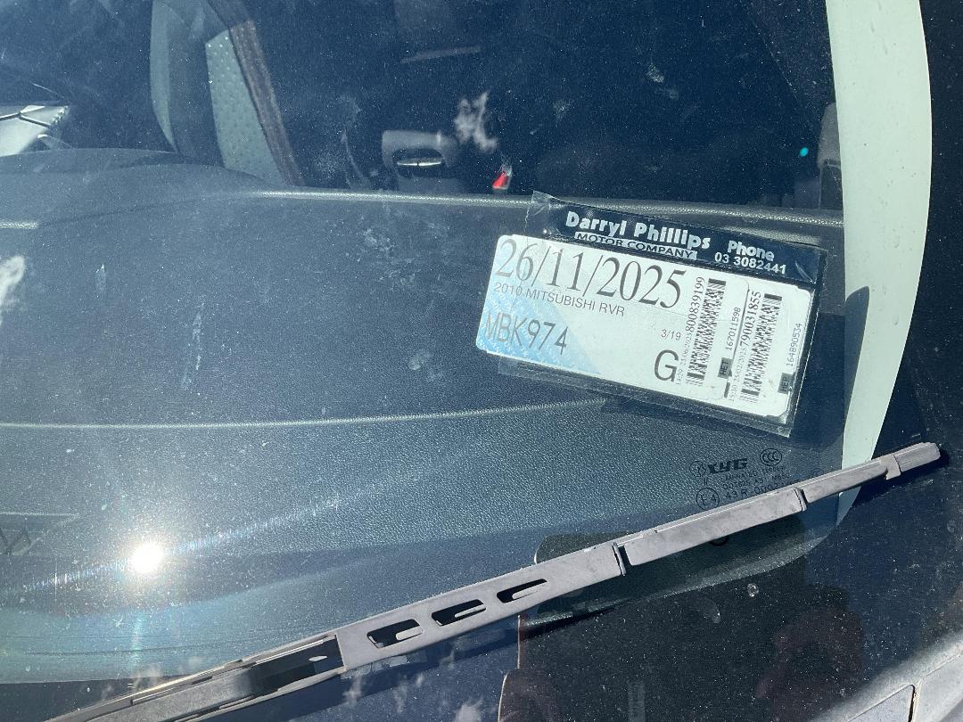 Photo '15' of Mitsubishi RVR Photo '15' of Mitsubishi RVR