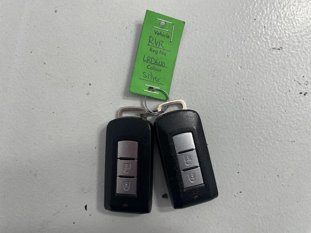 Photo '22' of Mitsubishi RVR Photo '22' of Mitsubishi RVR