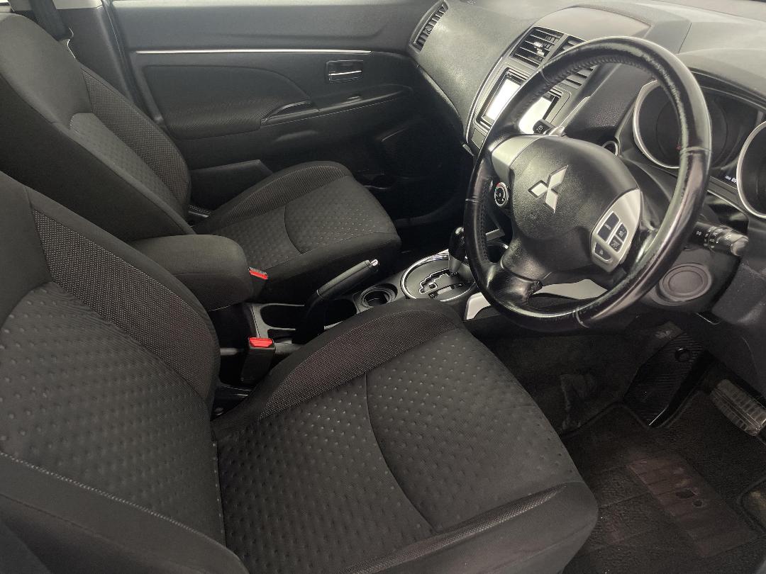 Photo '16' of Mitsubishi RVR Photo '16' of Mitsubishi RVR