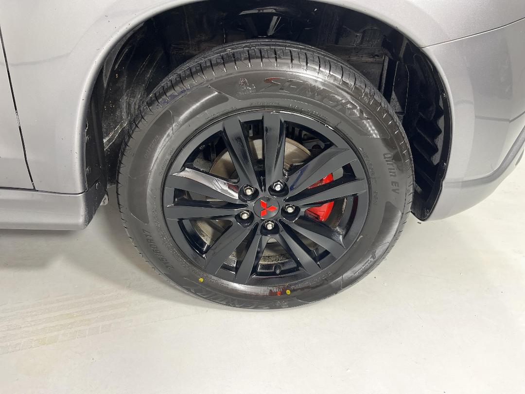 Photo '9' of Mitsubishi RVR