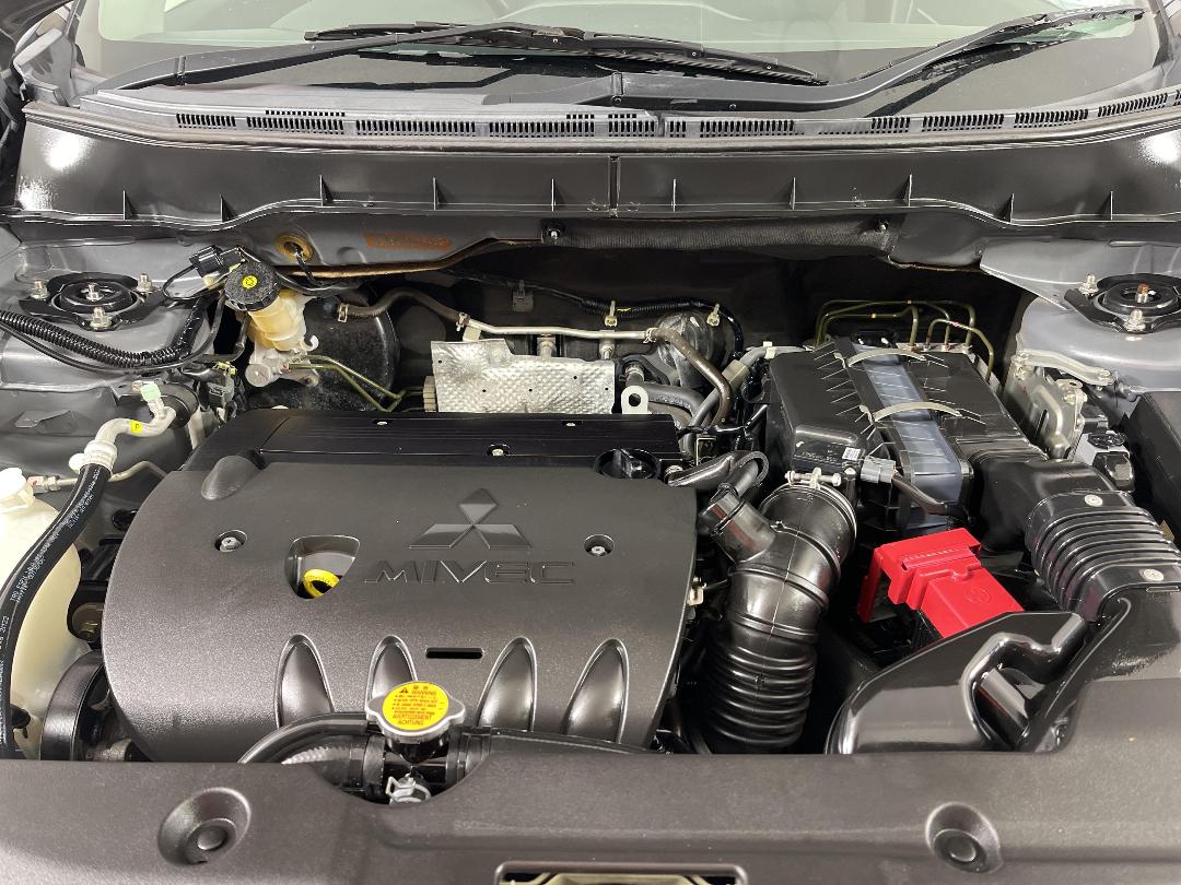 Photo '13' of Mitsubishi RVR