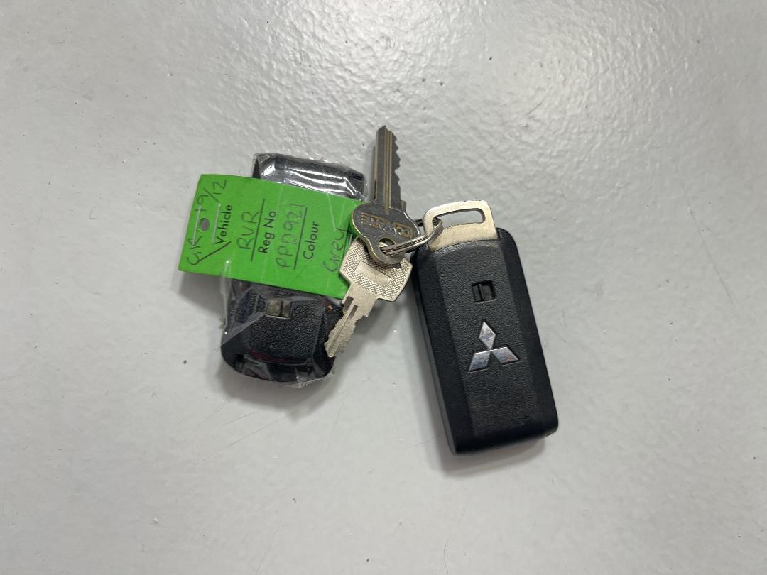 Photo '22' of Mitsubishi RVR