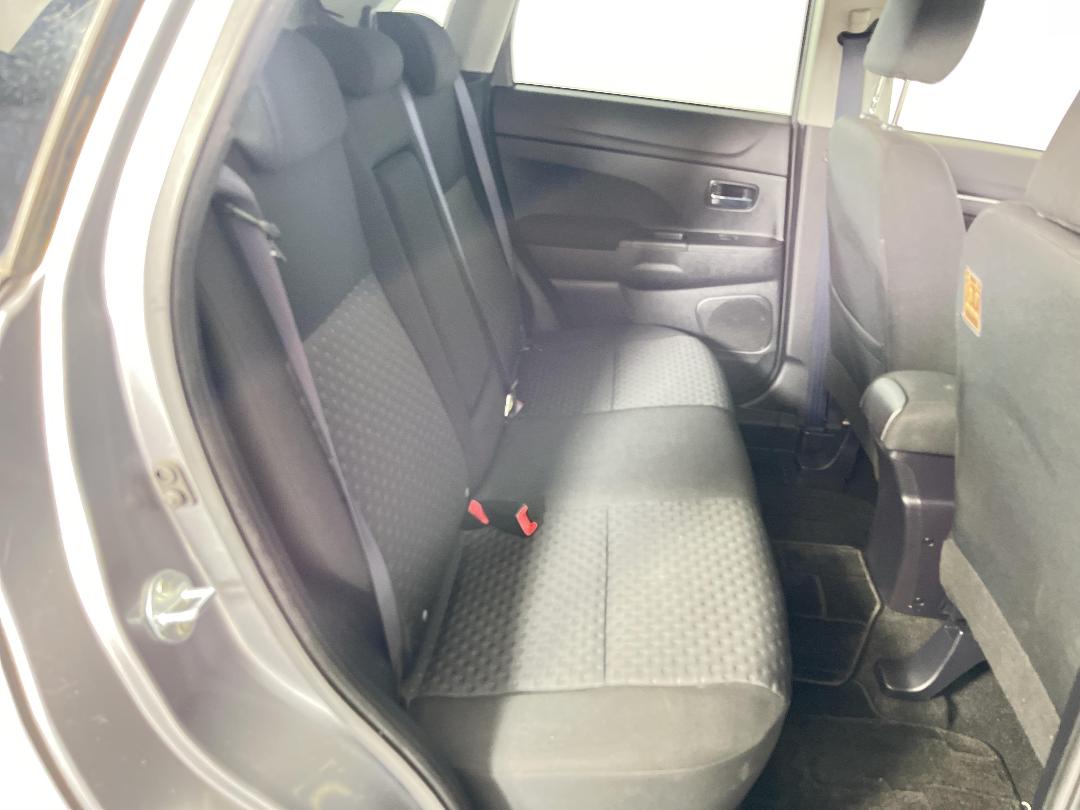 Photo '20' of Mitsubishi RVR