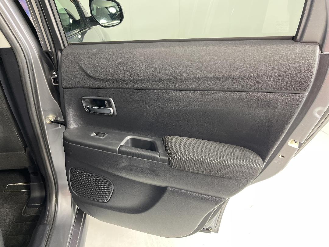 Photo '19' of Mitsubishi RVR