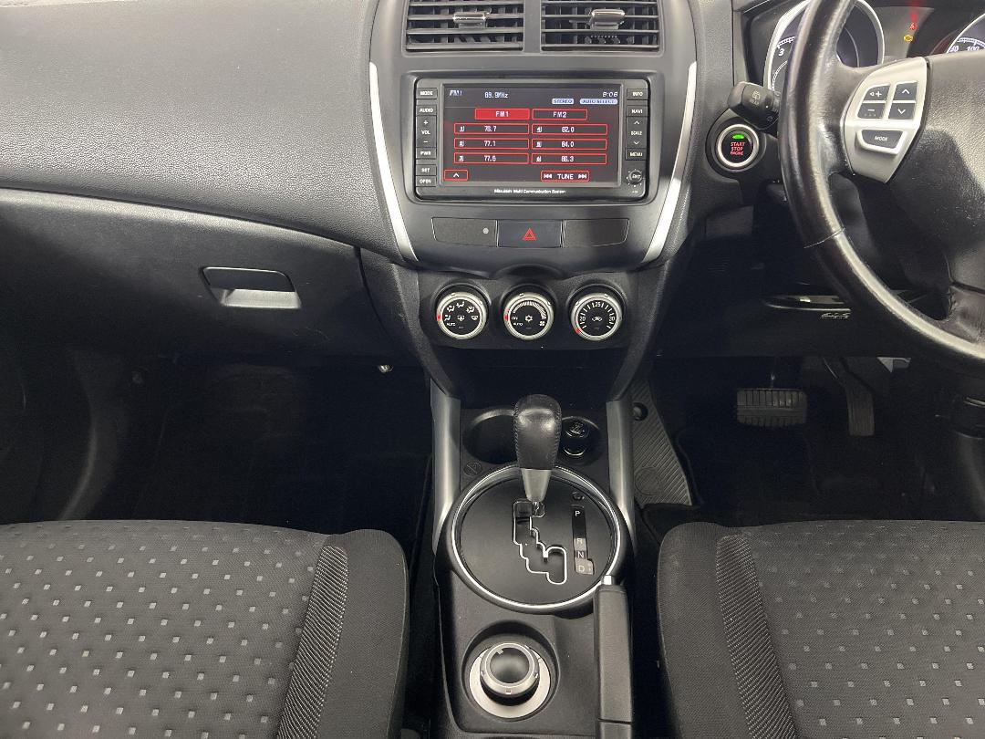 Photo '18' of Mitsubishi RVR