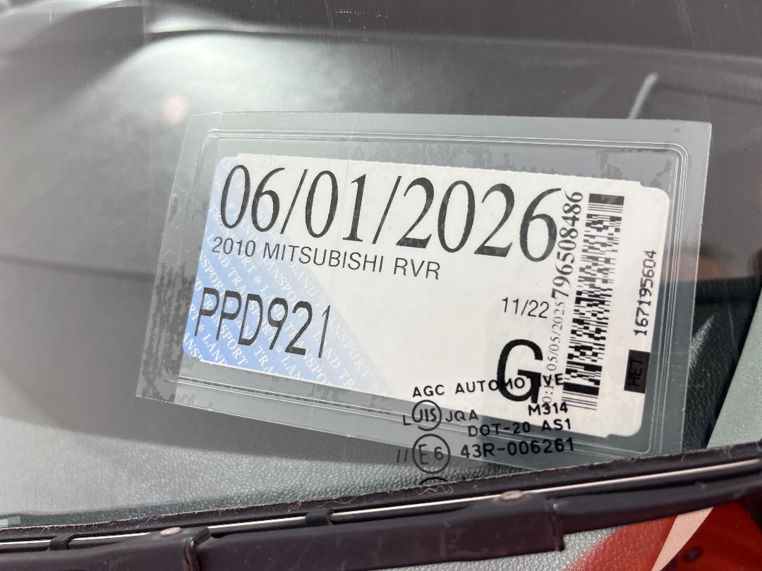 Photo '24' of Mitsubishi RVR