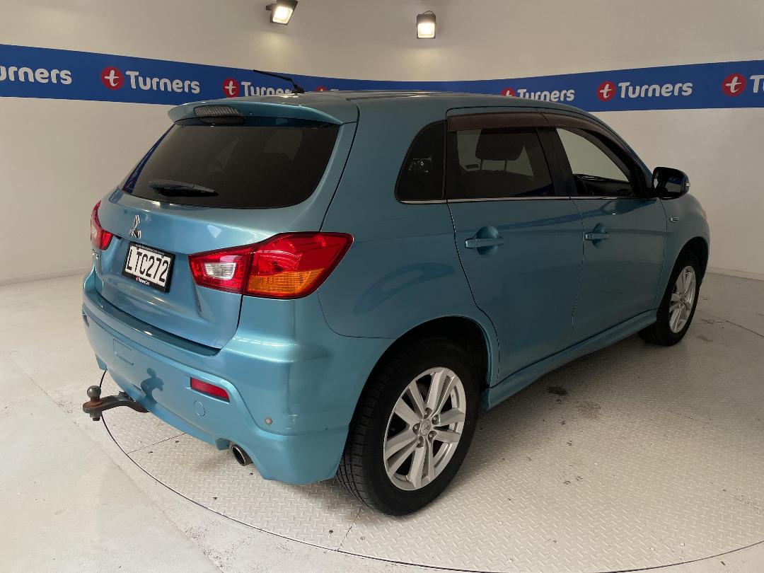 Photo '7' of Mitsubishi RVR