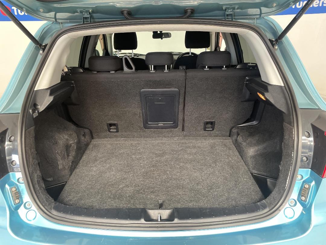 Photo '14' of Mitsubishi RVR