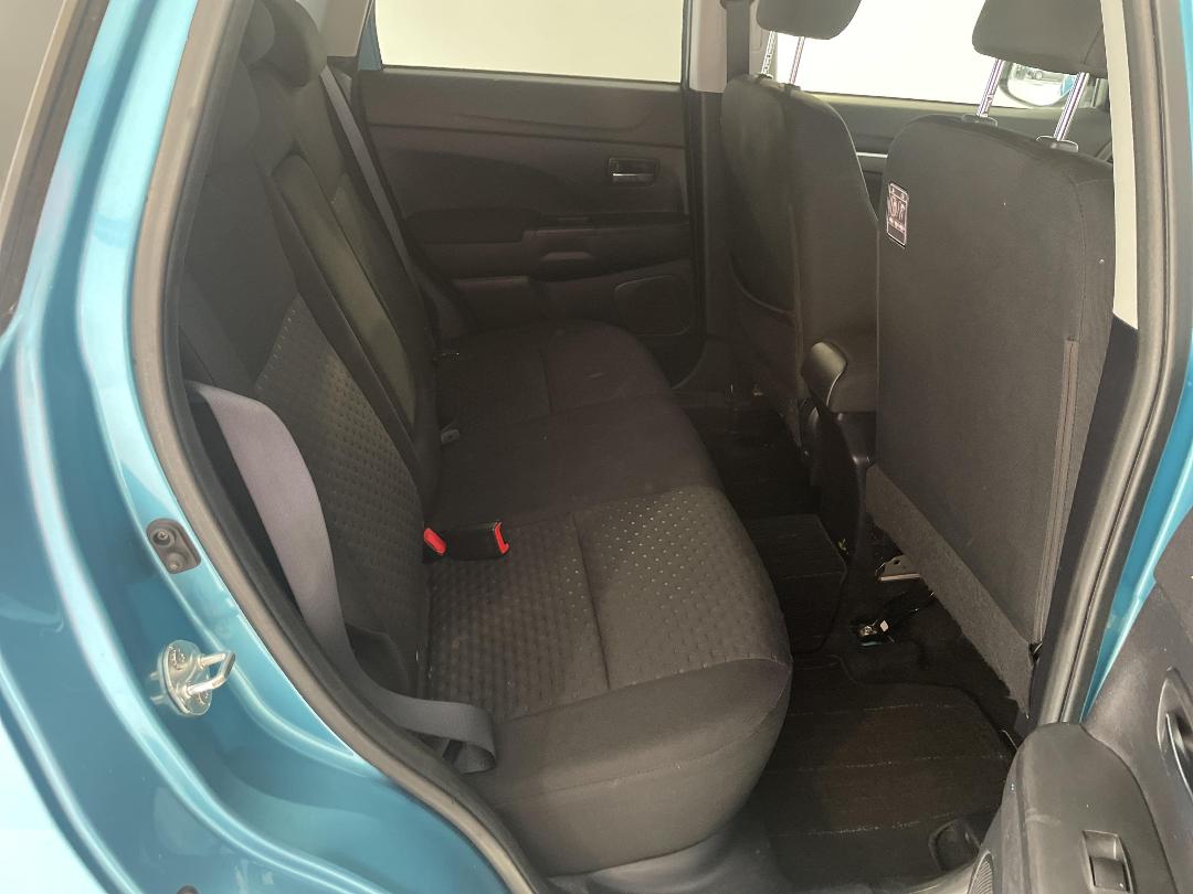 Photo '20' of Mitsubishi RVR