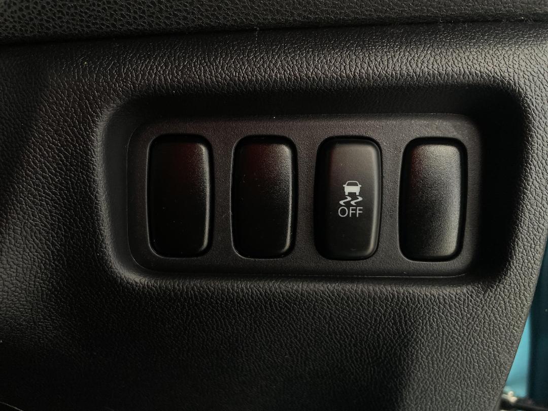 Photo '24' of Mitsubishi RVR