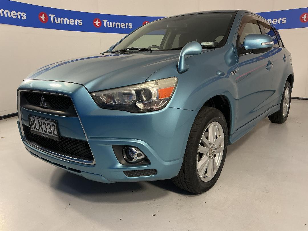 Photo '4' of Mitsubishi RVR