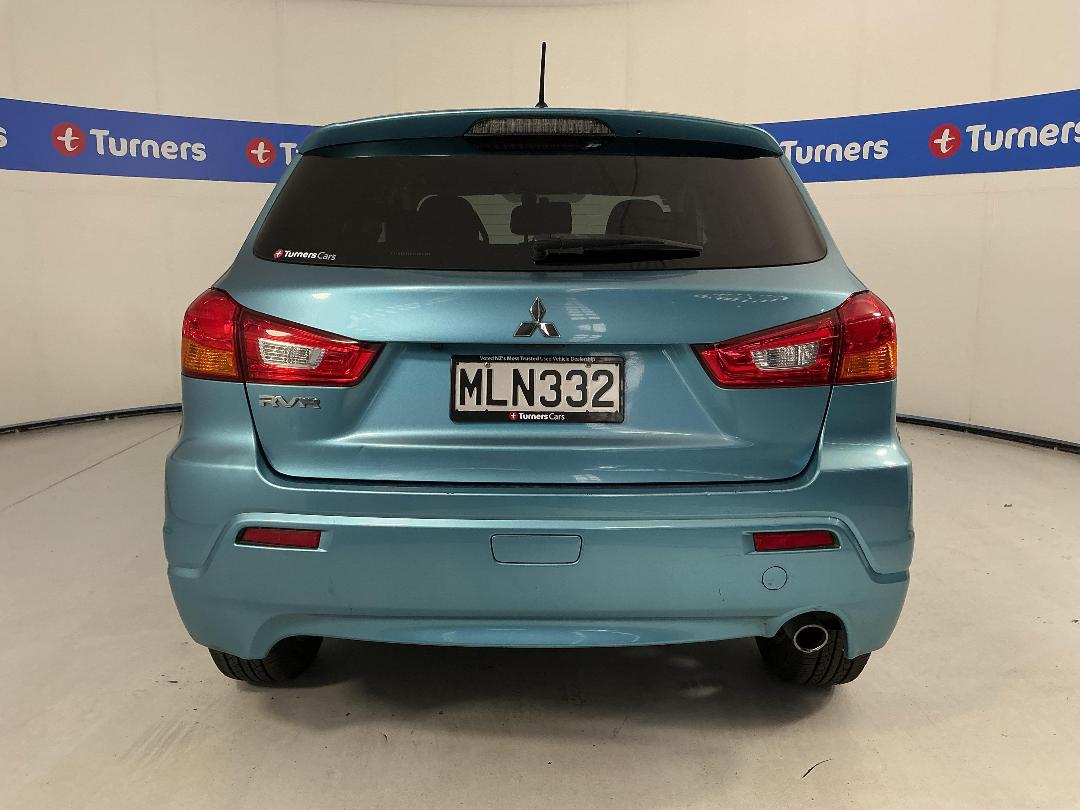 Photo '6' of Mitsubishi RVR