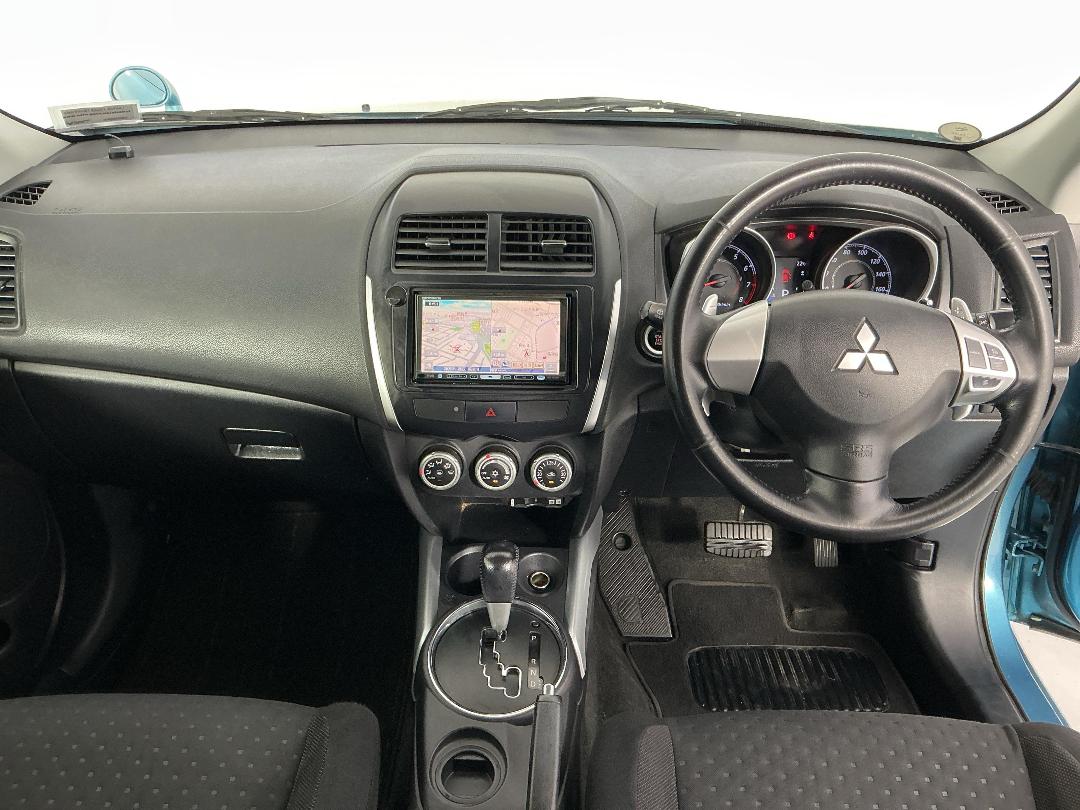 Photo '17' of Mitsubishi RVR