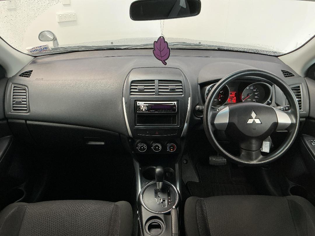 Photo '17' of Mitsubishi RVR