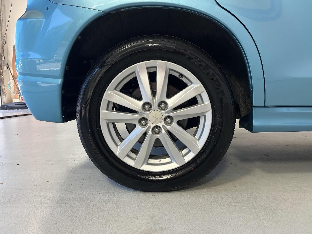 Photo '12' of Mitsubishi RVR Photo '12' of Mitsubishi RVR