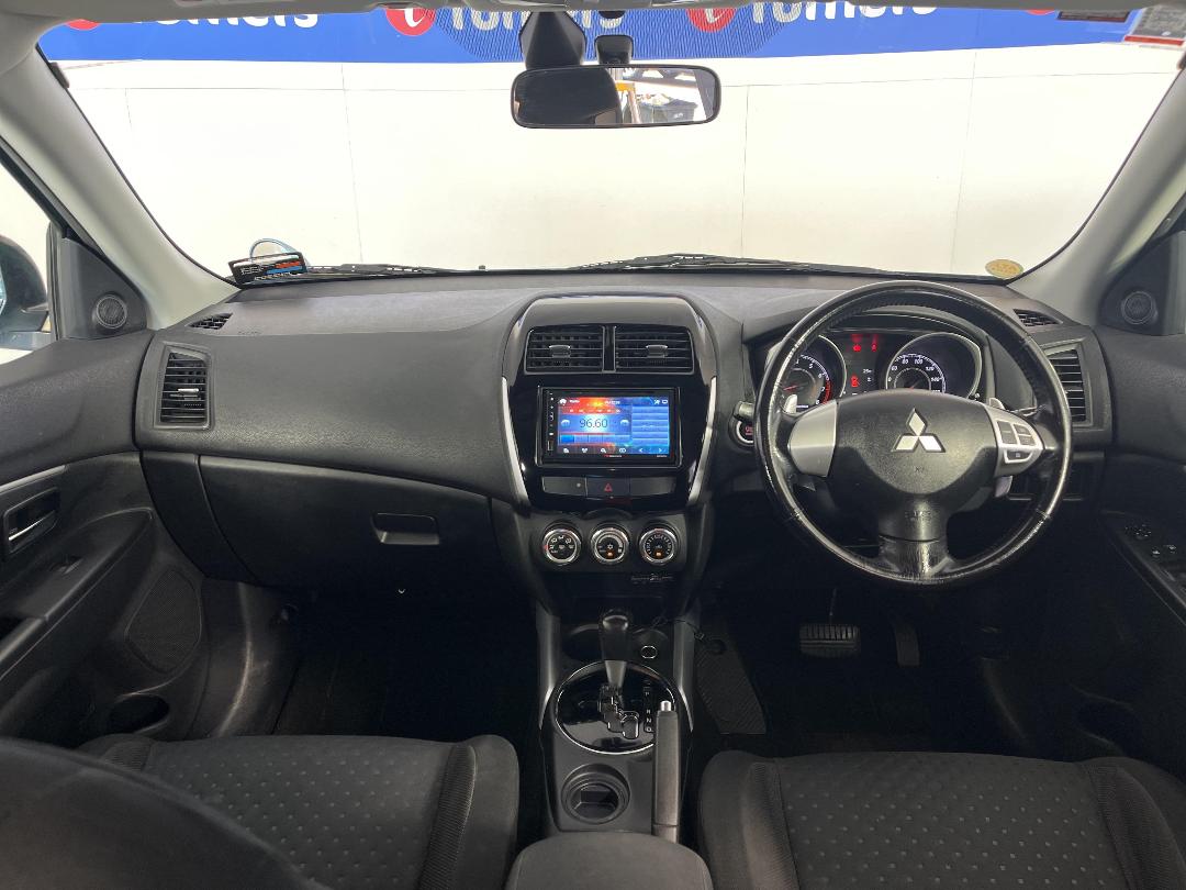 Photo '17' of Mitsubishi RVR Photo '17' of Mitsubishi RVR