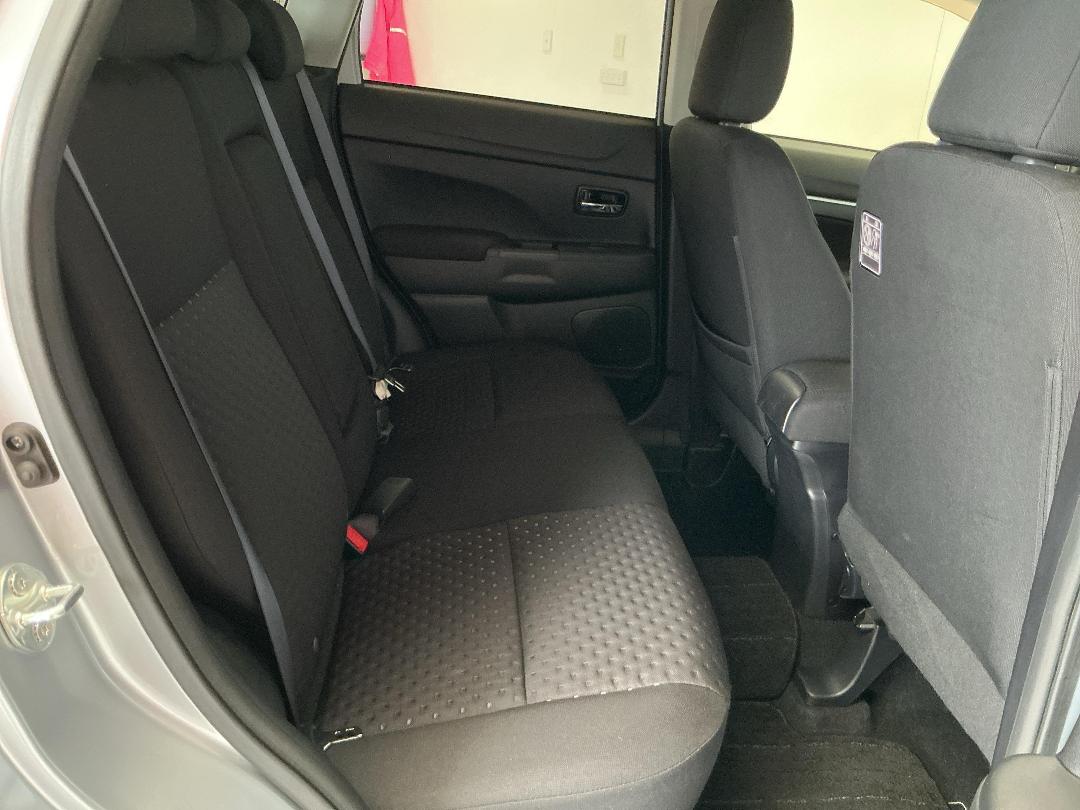 Photo '20' of Mitsubishi RVR