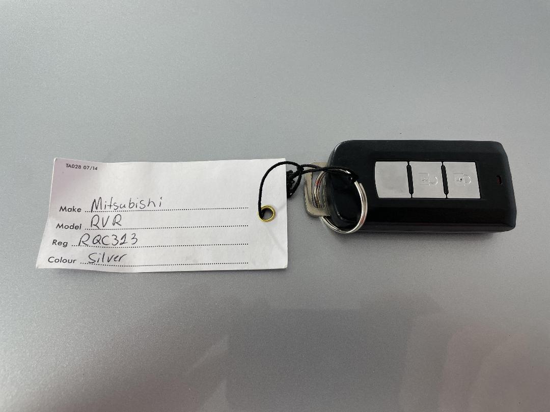 Photo '22' of Mitsubishi RVR