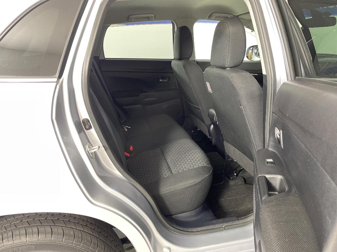 Photo '20' of Mitsubishi RVR