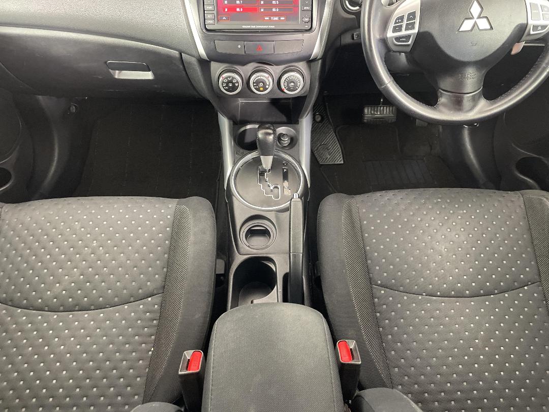 Photo '18' of Mitsubishi RVR