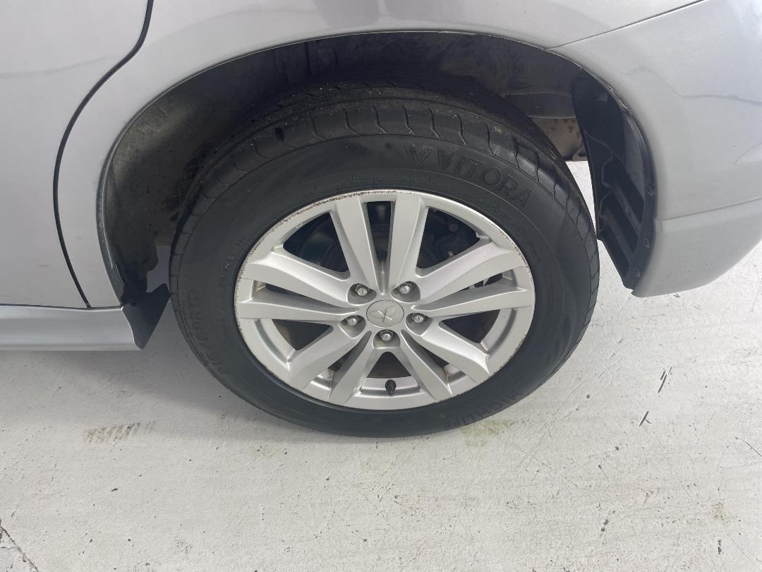 Photo '11' of Mitsubishi RVR Photo '11' of Mitsubishi RVR