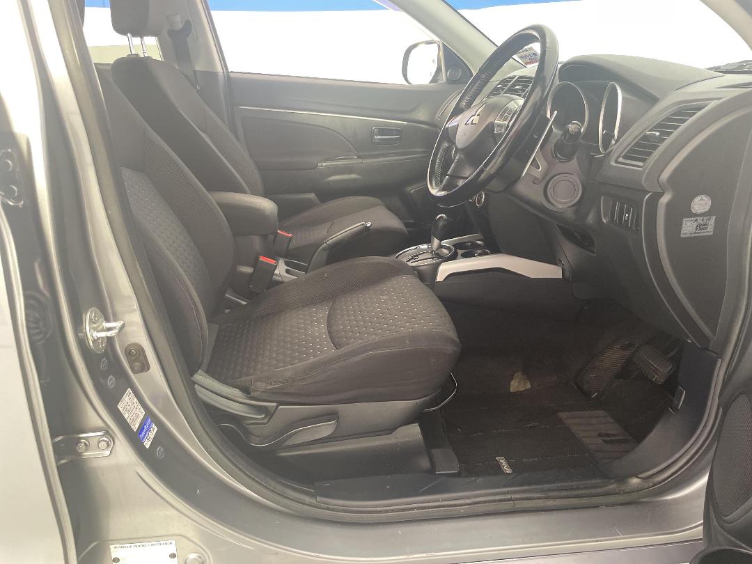 Photo '16' of Mitsubishi RVR Photo '16' of Mitsubishi RVR